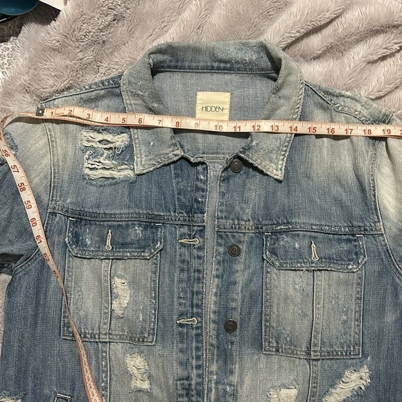 Distressed Jean jacket - Picture 6 of 6